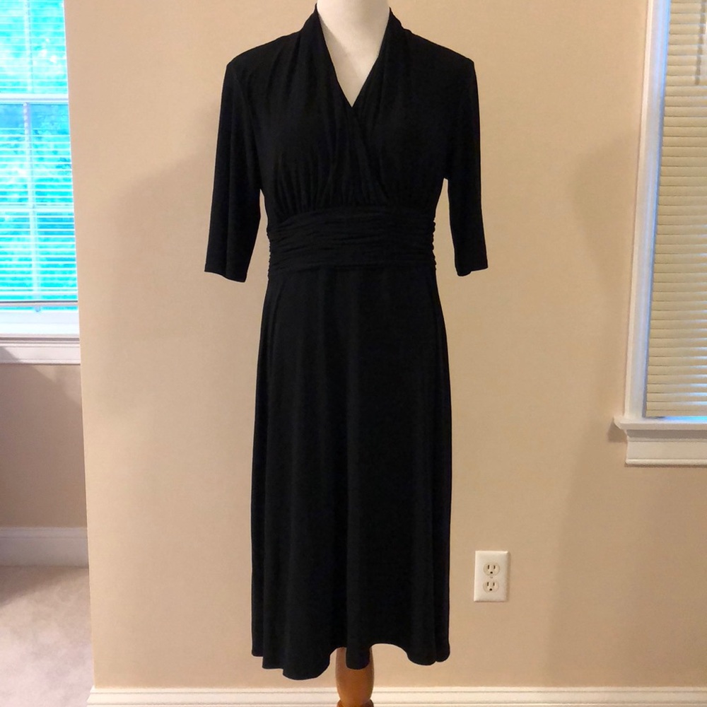 Black v neck cinched waist dress